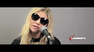 Taylor Momsen - Going To Hell (Acoustic performance for Loudwire)